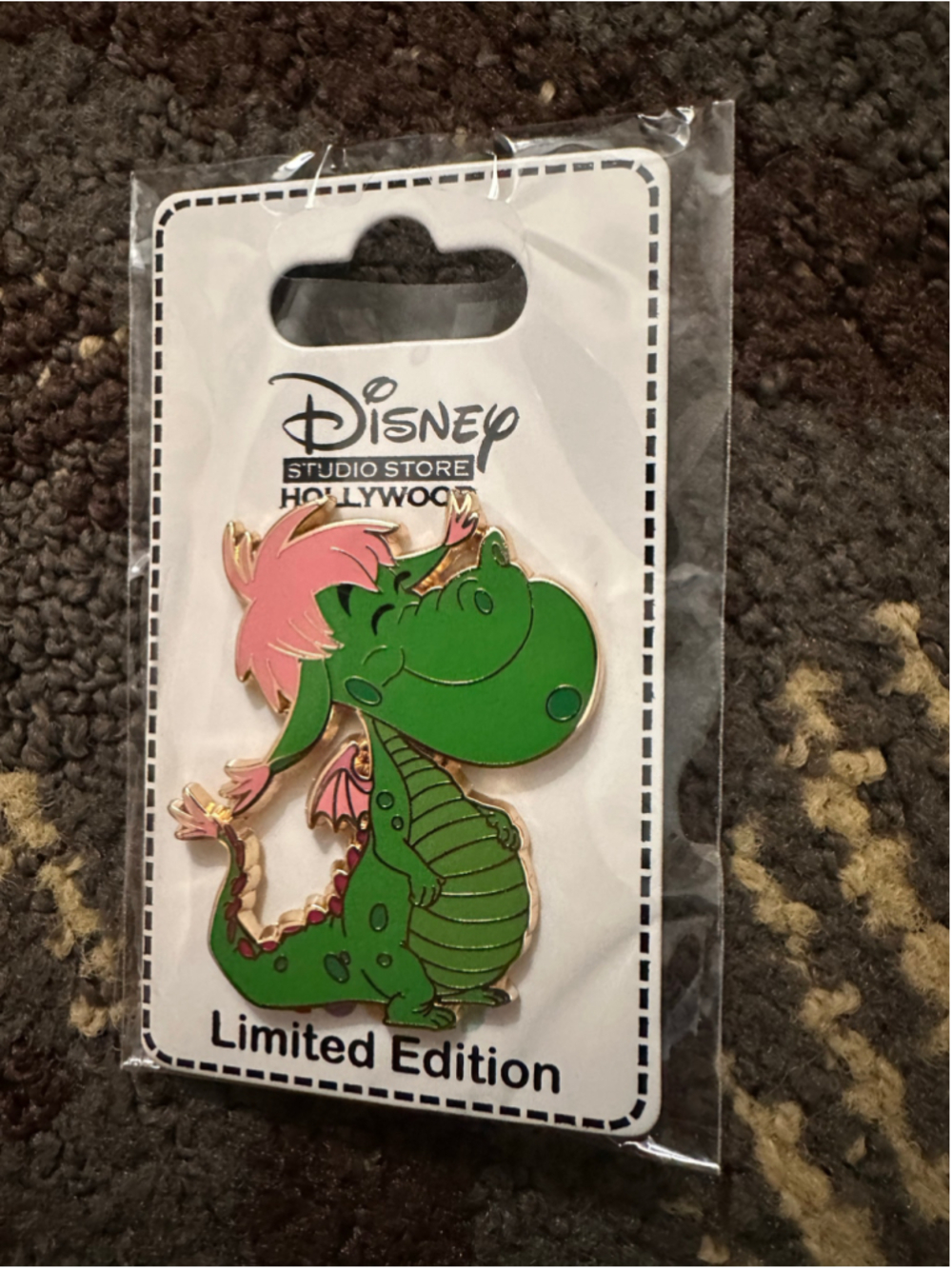 Disney D23 Expo 2026 DSSH Elliot Dragon Cutie Pin LE 300